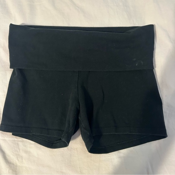 Y2K PINK Victoria Secret  YOGA SHORTIE SHORTS - Picture 1 of 3